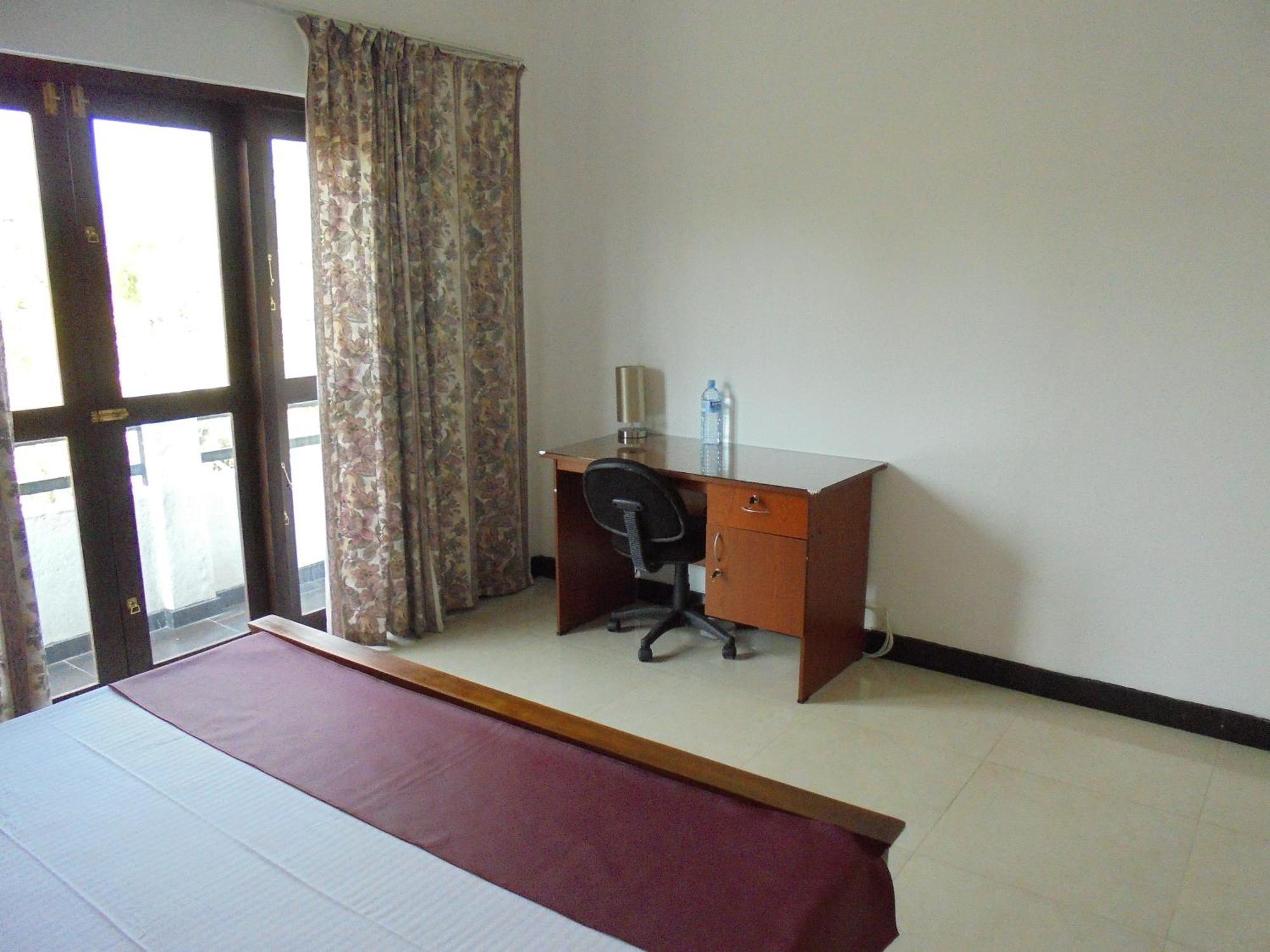 Jmf Hotel Negombo Ngoại thất bức ảnh