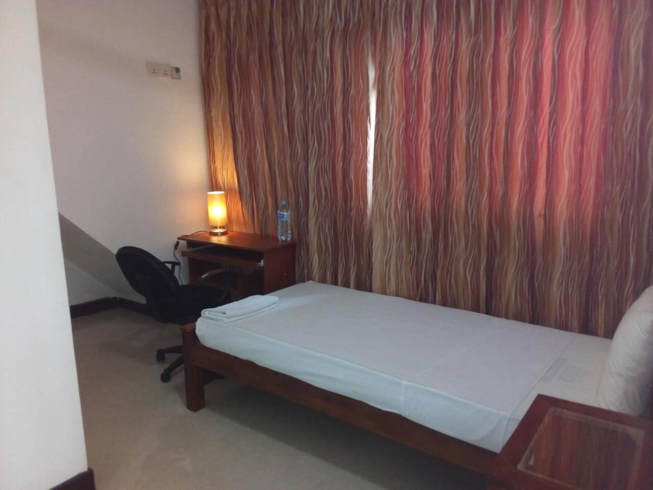 Jmf Hotel Negombo Ngoại thất bức ảnh