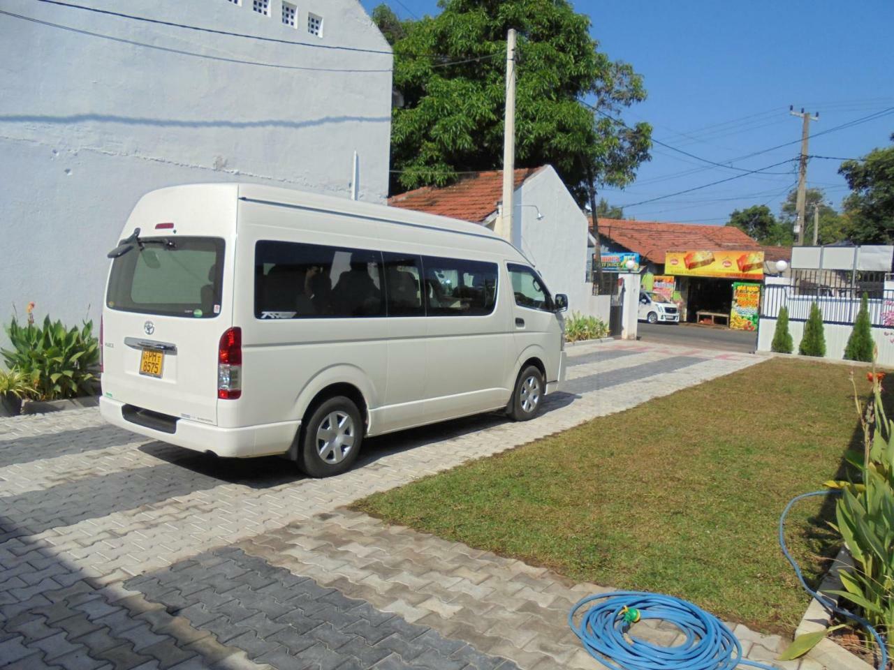 Jmf Hotel Negombo Ngoại thất bức ảnh