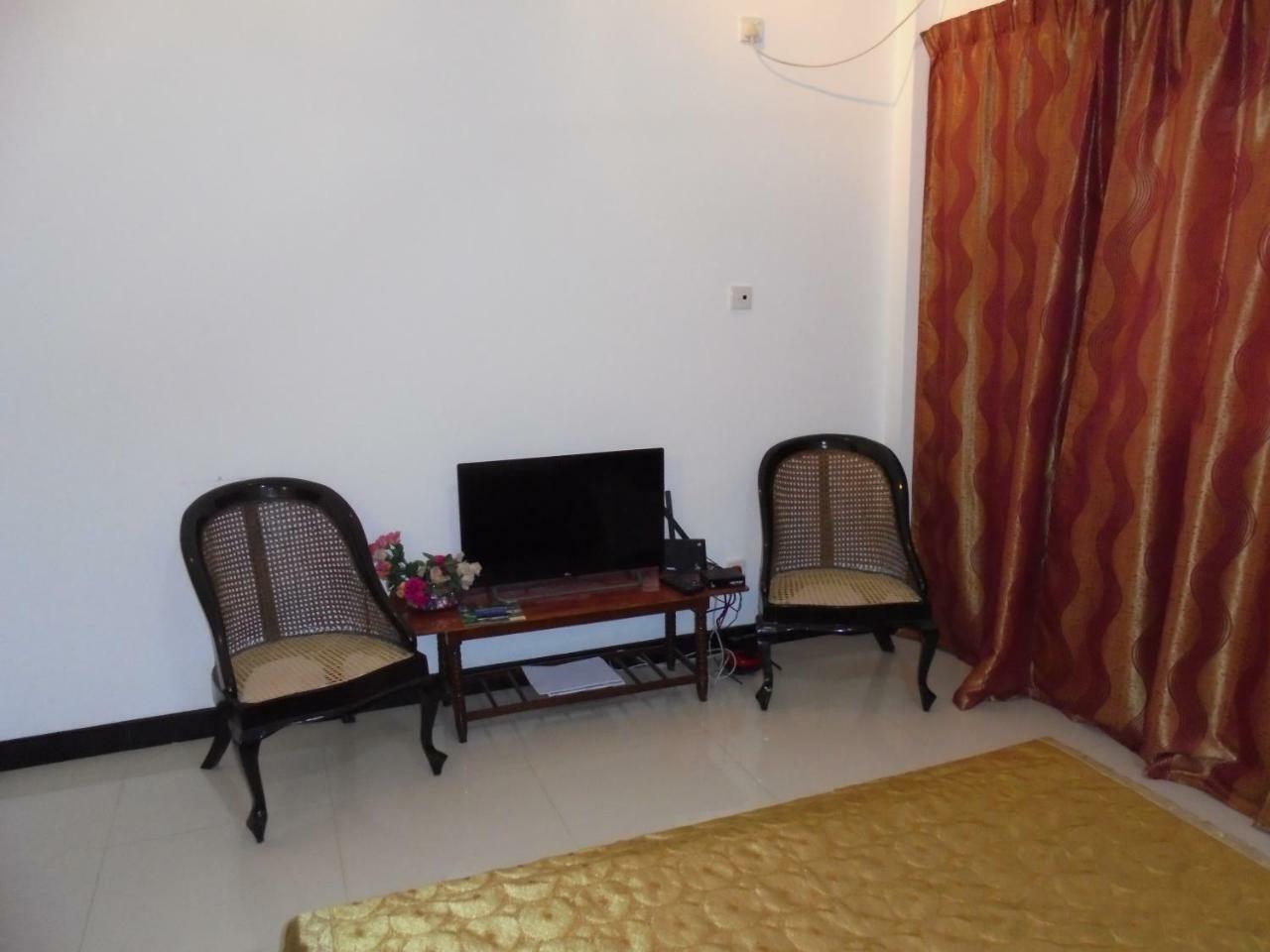 Jmf Hotel Negombo Ngoại thất bức ảnh
