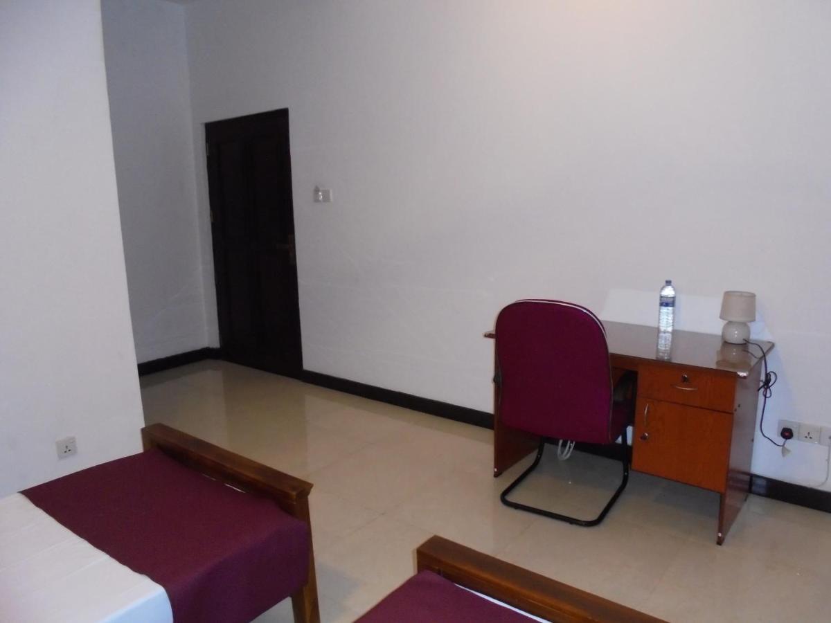 Jmf Hotel Negombo Ngoại thất bức ảnh